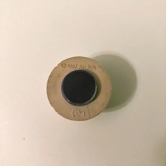 Vintage Sports Magnets Football  Basketball Baseball Collectibles - Picture 13 of 14